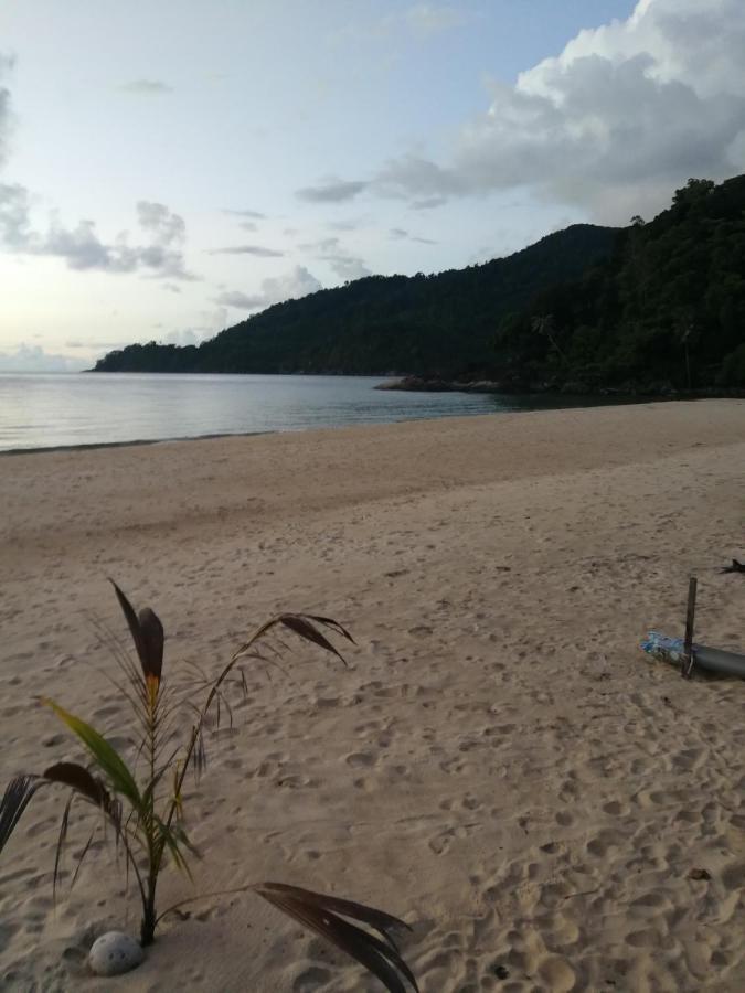 Rainbow Tioman Cottage Kampong Juara المظهر الخارجي الصورة