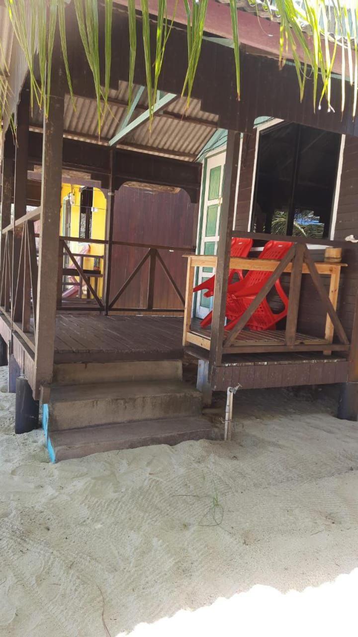 Rainbow Tioman Cottage Kampong Juara المظهر الخارجي الصورة