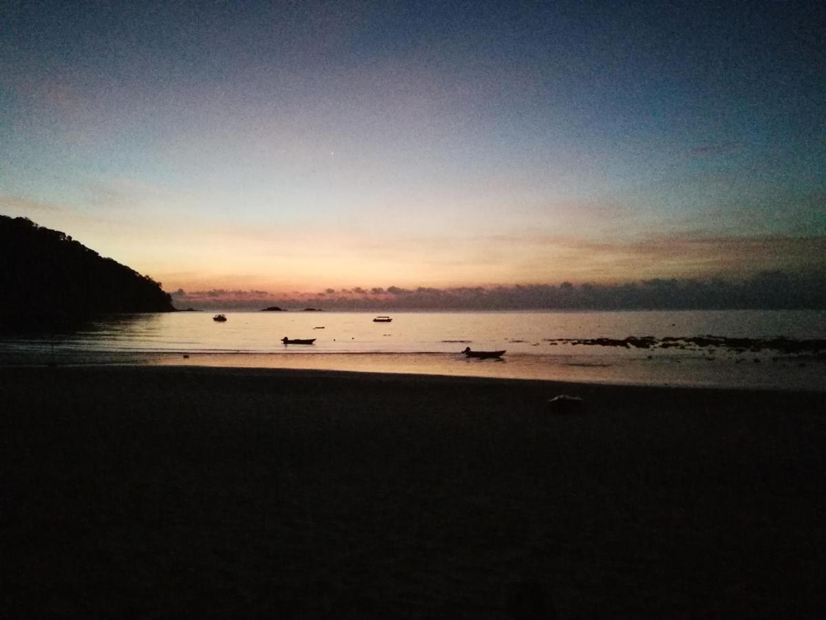 Rainbow Tioman Cottage Kampong Juara المظهر الخارجي الصورة