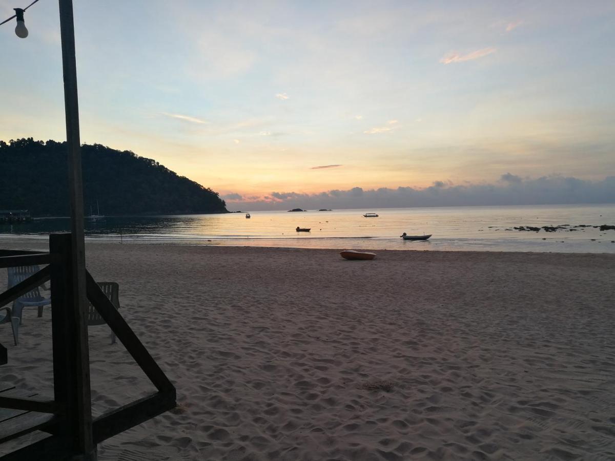 Rainbow Tioman Cottage Kampong Juara المظهر الخارجي الصورة