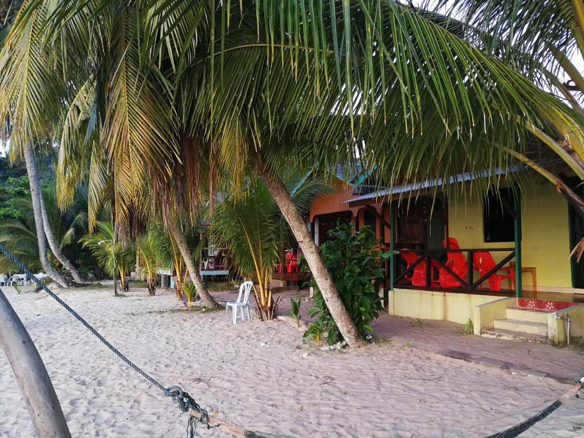 Rainbow Tioman Cottage Kampong Juara المظهر الخارجي الصورة